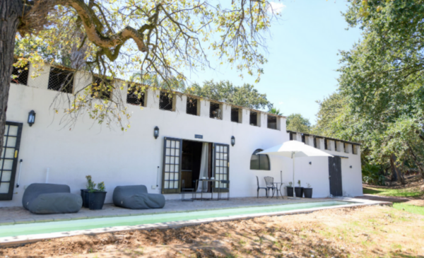 Experience an idyllic 1 night stay for 2 in the Klein-Drakenstein - Image 4