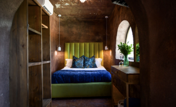 A Romantic 2-Night Stay in the Cape Winelands