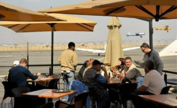 Treat your father to an introductory flight and Father's Day gift box! - Image 7