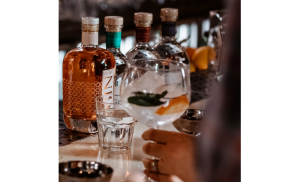 How about gin tasting with your favourite person? - Image 3