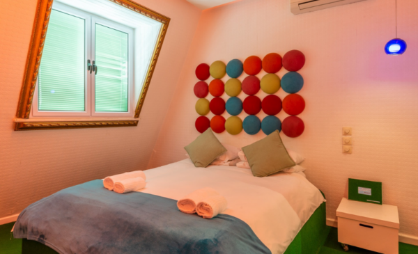 A Unique Overnight Stay for 2 in an Iconic Long Street Hotel - Image 6
