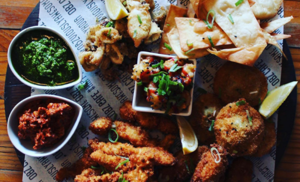 A platter and drinks for 4