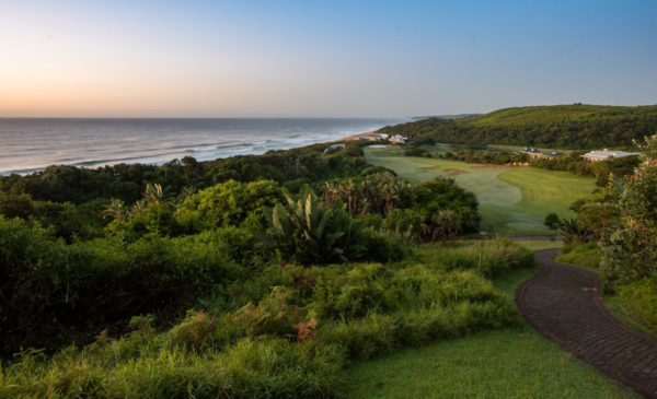 An overnight stay near a prestigious golf course - Image 4