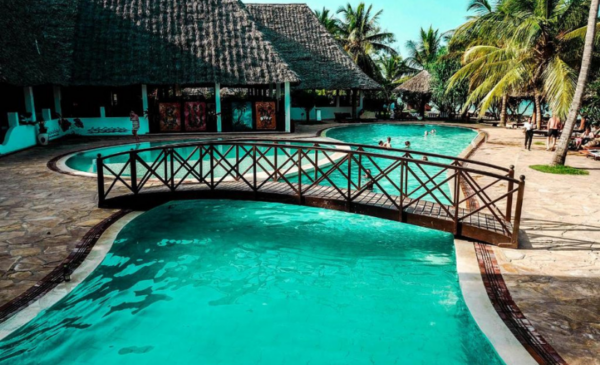 uroa bay beach resort package