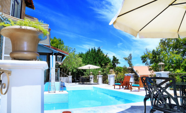 A 2 night B&B stay for 2 in one of South Africa’s most beloved tourist destinations - Image 2