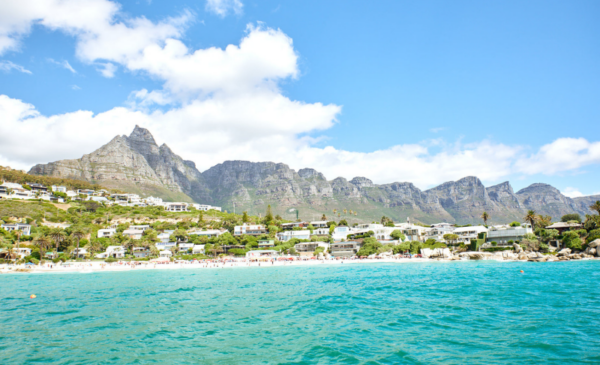 A thrilling 60 minute cruise for 2 around Cape Town - Image 3