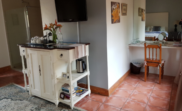 A 1 night stay for 2 in the Swallow Suite - Image 2