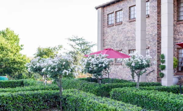 The ultimate romantic getaway - Image 3