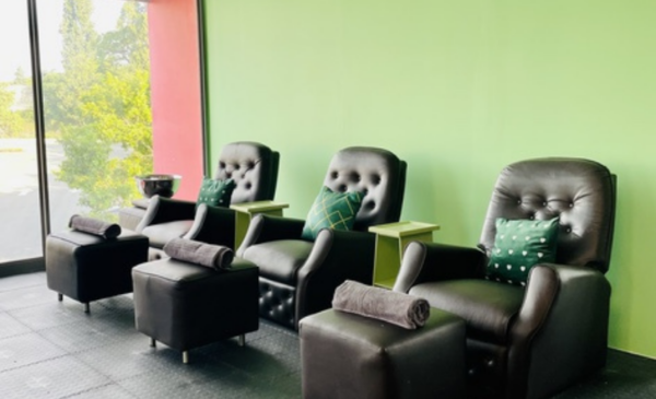 Feel relaxed and restored with a full body massage - Image 2