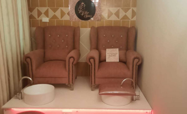 Treat yourself to a full-body Swedish massage and foot ritual - Image 2