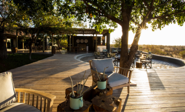 A luxurious 2 night stay in the African bush - Image 7