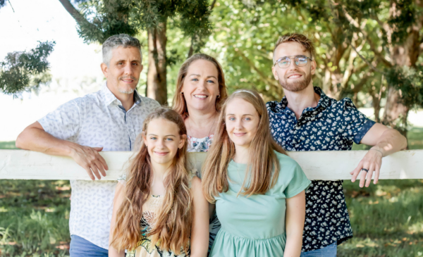 Capture moments with a 45 minute on location shoot for up to 4 people - Image 2