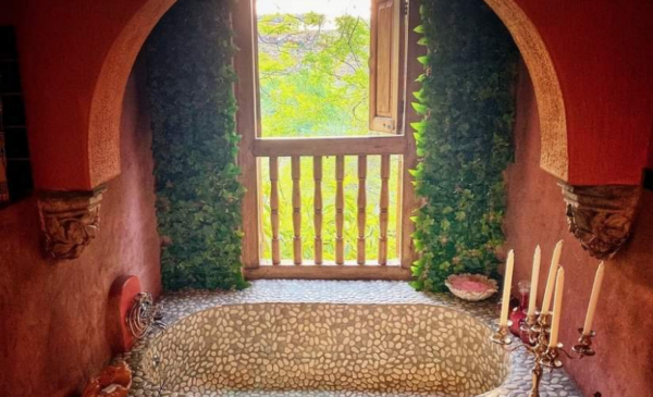 A romantic 2-night DB&B escape with your favourite person - Image 4