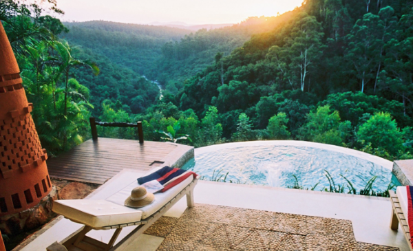 A romantic 2-night DB&B escape with your favourite person