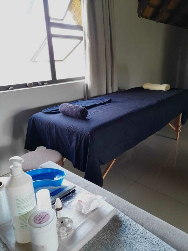 Mobile therapist’s next stop: A microblading session for 1 - Image 3