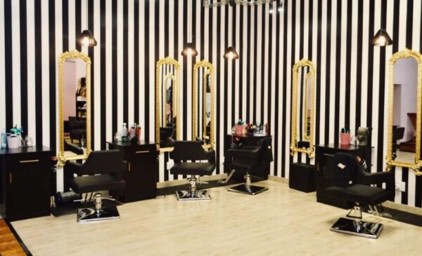Get fabulous hair with either a Brazilian or botox treatment - Image 4