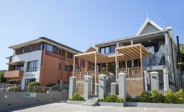 Enjoy the best of Three Anchor Bay with a 2 night stay for 2 people - Image 9