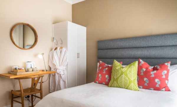 Experience the perfect blend of city life and seaside paradise - Image 4