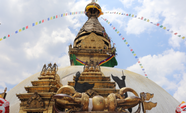 Experience the wonders of Nepal with a 12 Days Nepal Trek and Safari