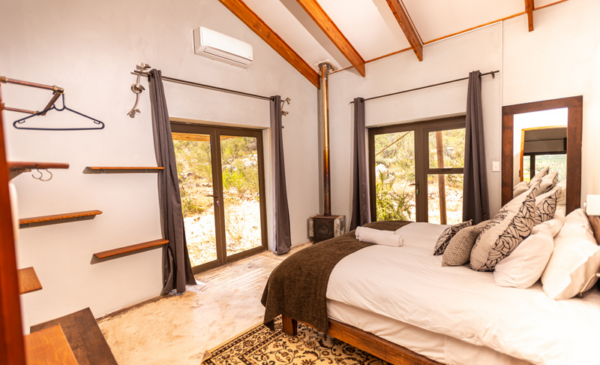 A Midweek Mountain Cottage Stay in Citrusdal - Image 2