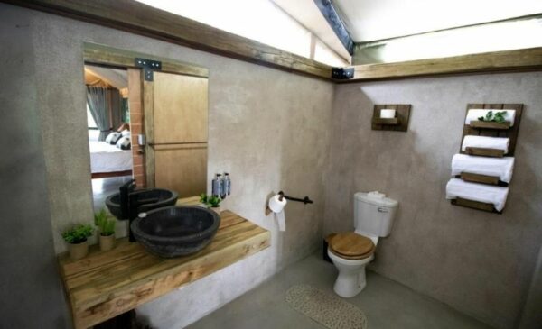 Enjoy the Beauty of the Bushveld With an All-Inclusive 2 Night Stay for 2 - Image 3