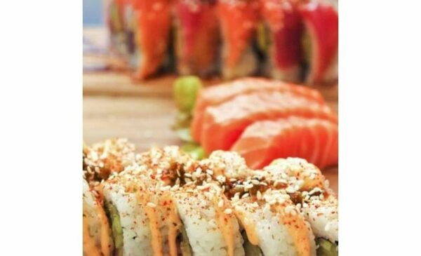 Take your pick of two delicious sushi boxes - Image 3