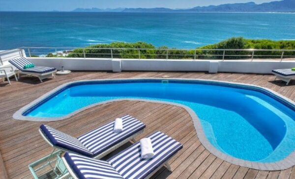 A B&B stay for 2 with sea views - Image 2