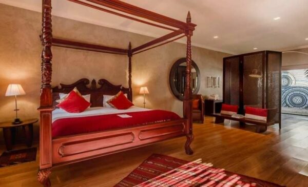 A B&B Stay Awaits in the Seaside Suburb of Summerstrand, Gqeberha - Image 4
