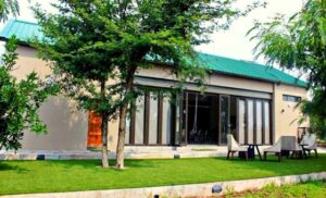 bush lodge discount