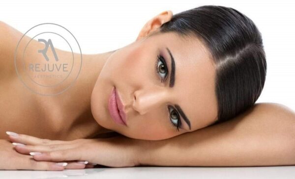 Save time with already perfect brows and lashes - Image 2