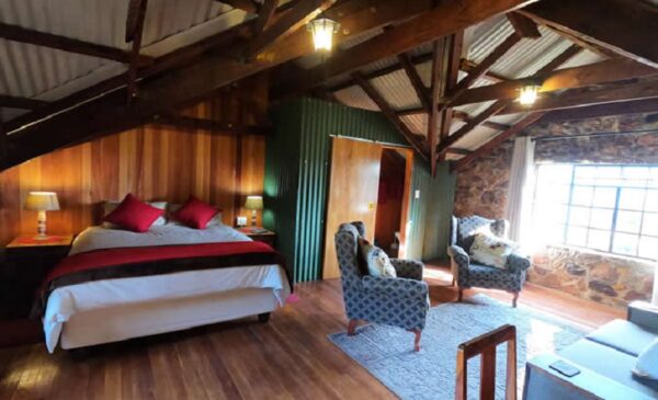 Mpumalanga: A quaint 2-night stay for up to 4 loved ones - Image 2