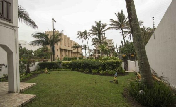 A self-catering apartment stay for a group of friends - Image 9