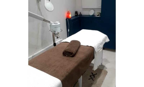 Get A Deluxe Pedicure Package in Kuilsriver - Image 2
