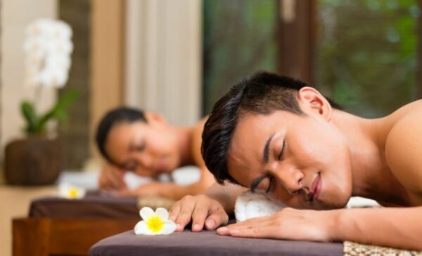 Enjoy a pamper package and snacks with a friend