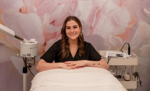 Get perfect eyebrows with one microblading session - Image 3