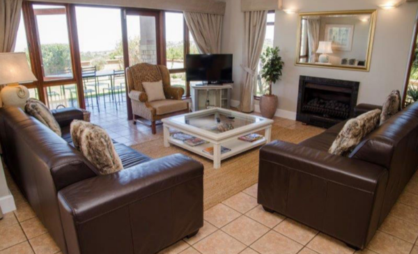 Experience Knysna's beauty with a 1 night stay for 8 people - Image 12