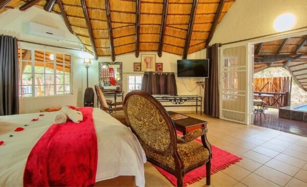 A 2-night safari stay for yourself and a loved one - Image 2
