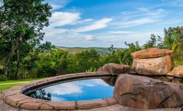 A 1 night stay with breakfast in Hazyview - Image 3