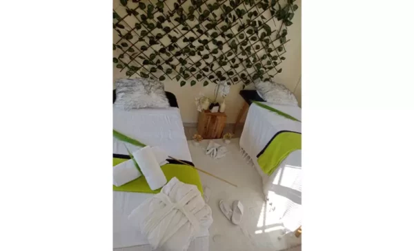 A Pamper Package for 2 People in Alberton - Image 3