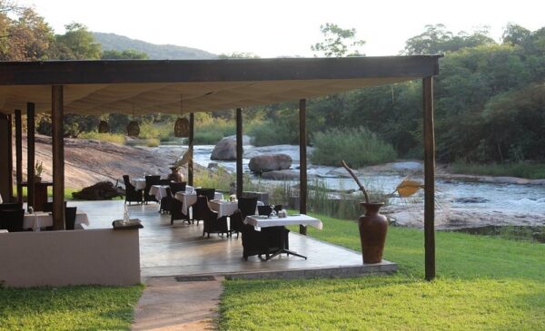 Sabie River Valley family stay accommodation for 4 Hazyview Mpumalanga bed and breakfast