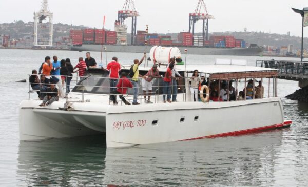 Enjoy a 1 Hour Cruise for 1 Person - Image 7