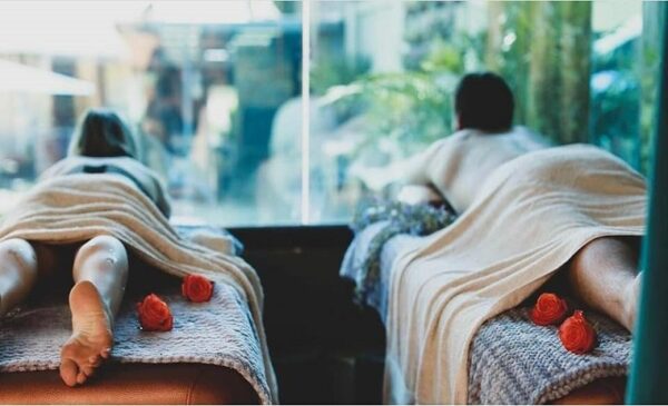 De-stress with this couples spa package - Image 6
