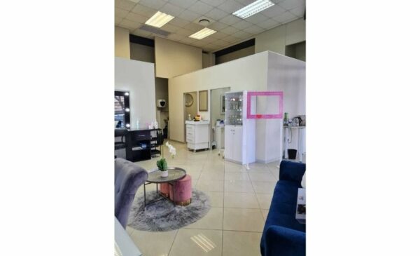 Get Glowing Skin With A Deep Cleanse Facial and Dermaplaning - Image 4