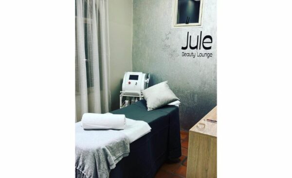 Get an E-light and Black Diamond Laser Treatment - Image 2