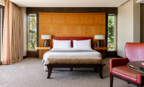 A Lavish 2-Night Getaway in Knysna - Image 4