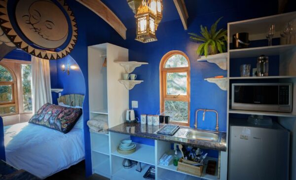 A Romantic 1-Night Stay in a Luxury Vardo in Wilderness - Image 13