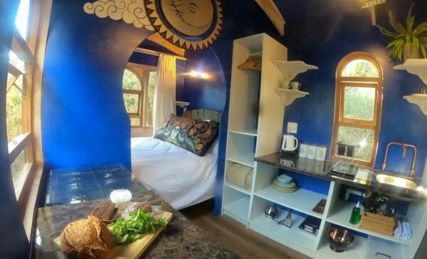 A Romantic 1-Night Stay in a Luxury Vardo in Wilderness - Image 12