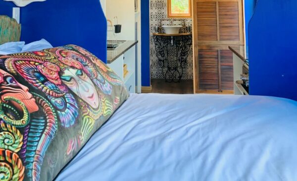 A Romantic 1-Night Stay in a Luxury Vardo in Wilderness - Image 14