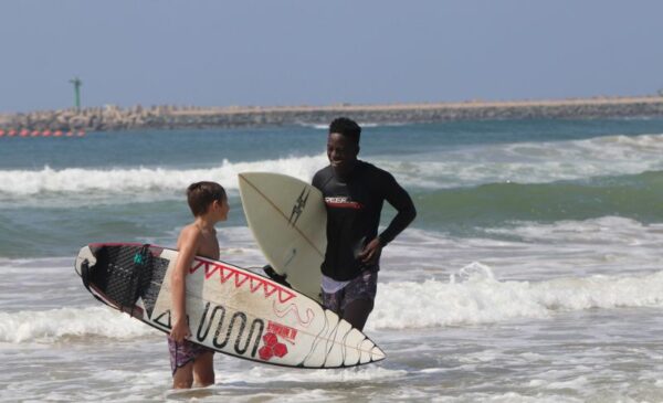 Cowabunga! Learn to Surf in Durban - Image 2