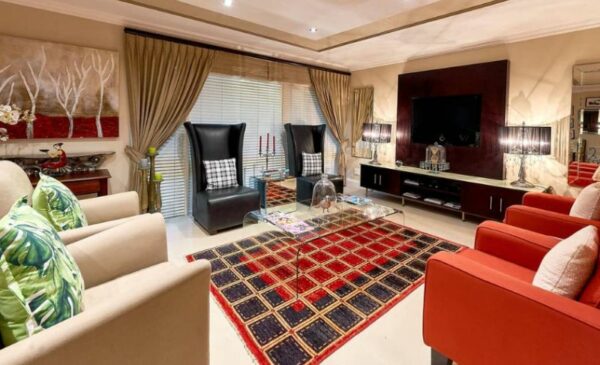 A Prestigious 1-Night Stay for 2 People in La Lucia - Image 3